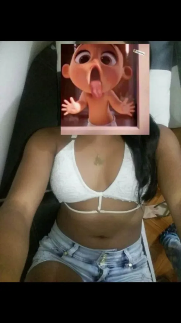 Daniela Avatar Bg