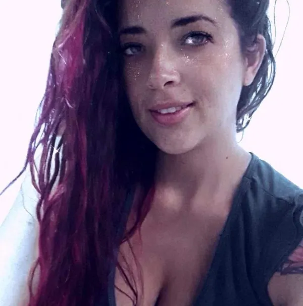 Eliana Hernandez Avatar Bg