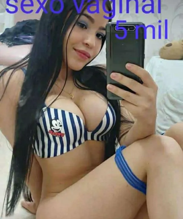 Karolina Barrantes Avatar Bg