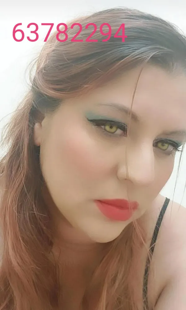 Karolina Barrantes Avatar Bg