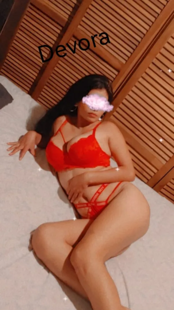 Debora Avatar Bg