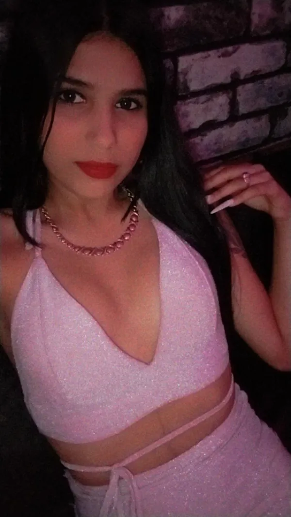 Lizandra Avatar Bg