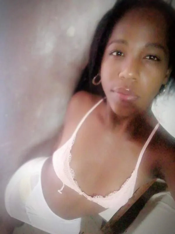 Lianet Avatar Bg