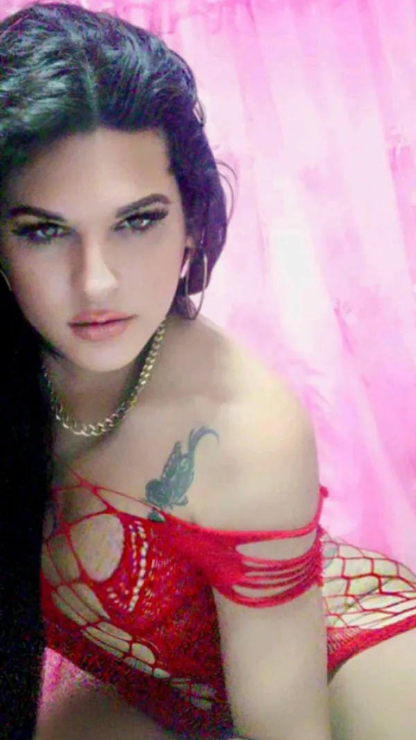 Donatela Avatar Bg