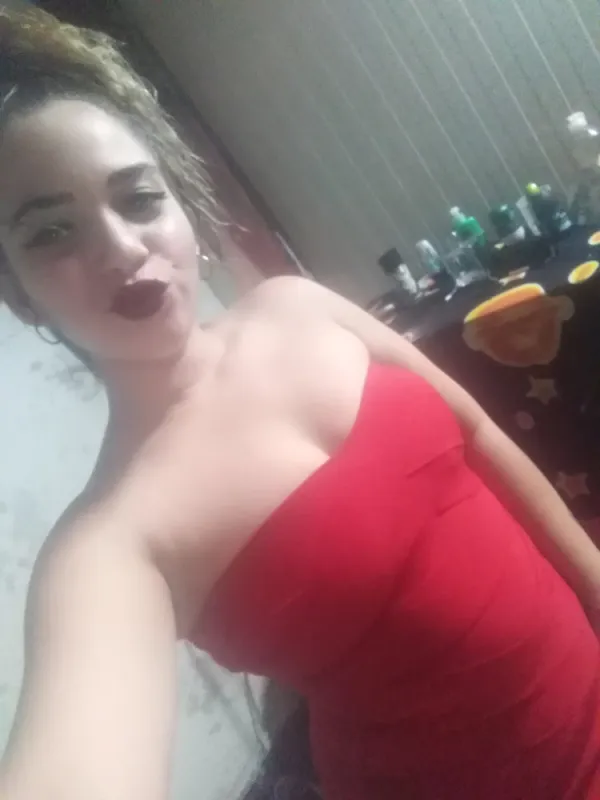 La Gatica Avatar Bg