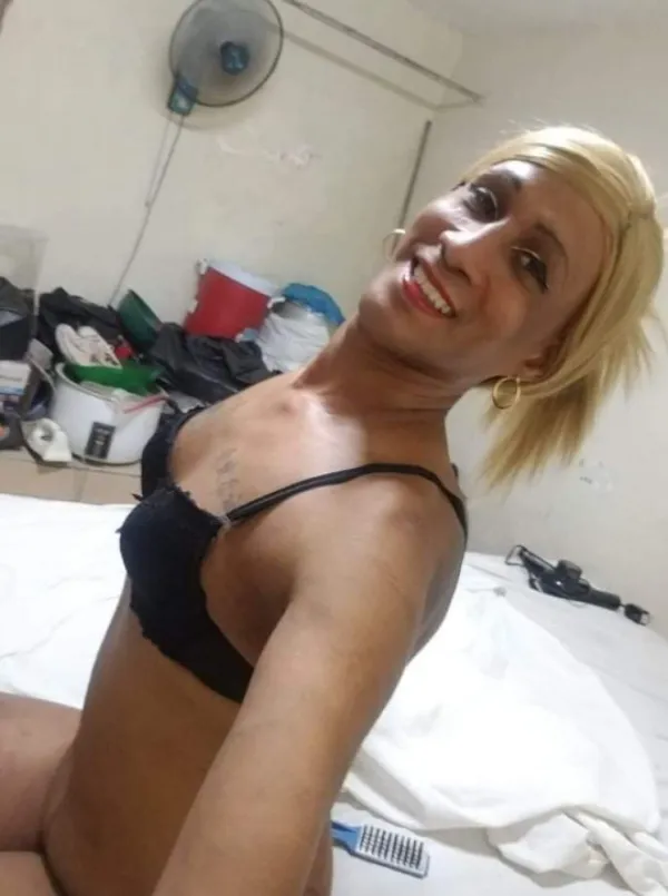 Sisi Mulata Linda Avatar Bg