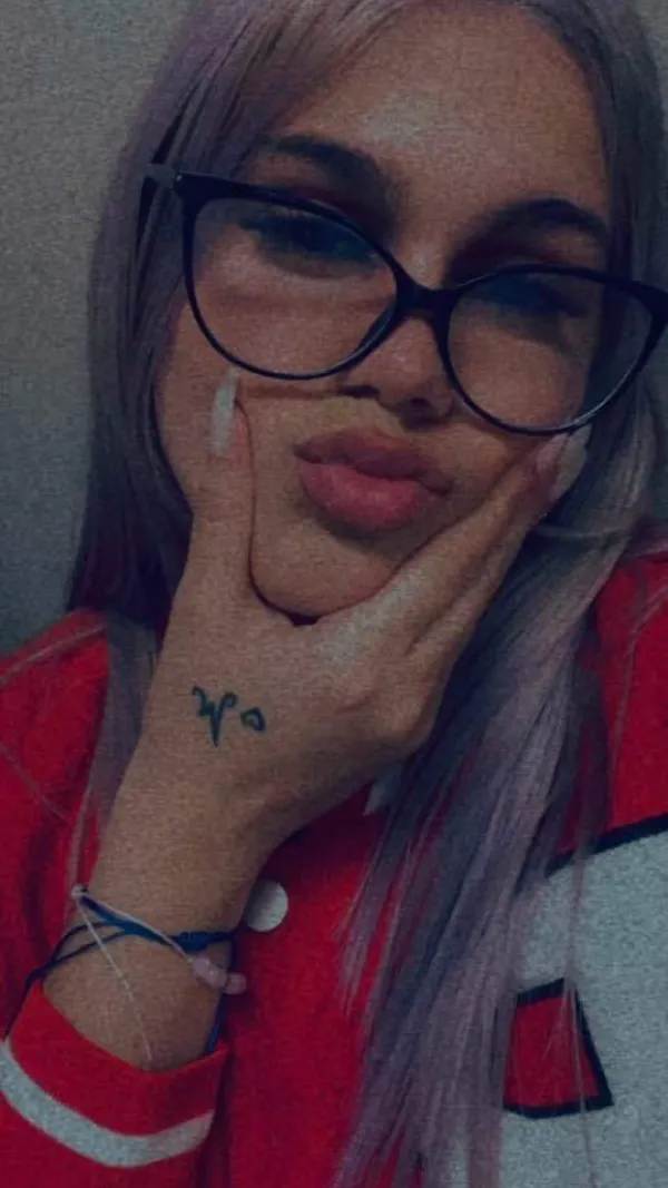 Melani Avatar Bg