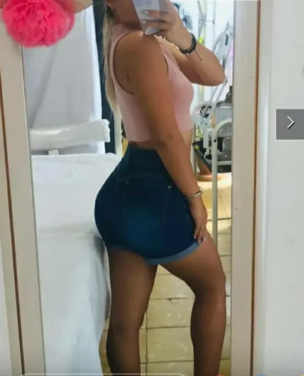 Lorena Avatar Bg
