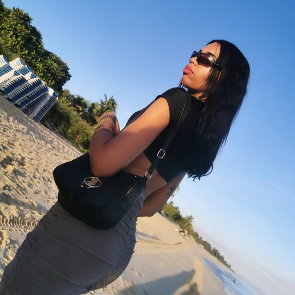 Alesandra Mendoza Avatar Bg