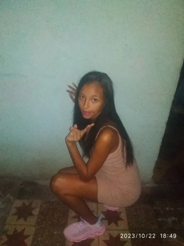 La Gata Avatar Bg