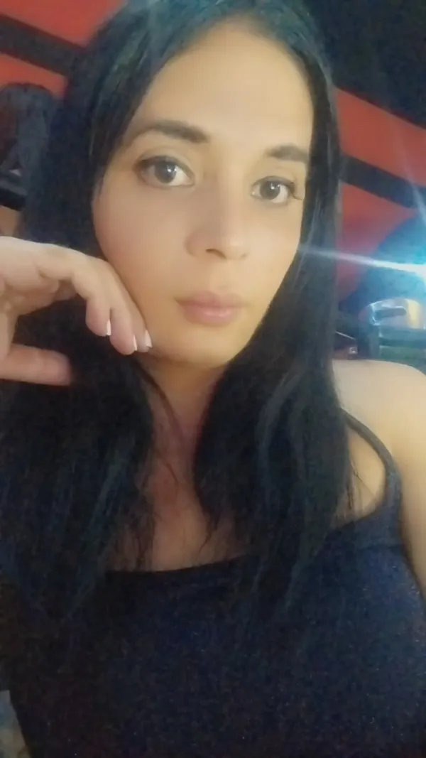 Camila Avatar Bg