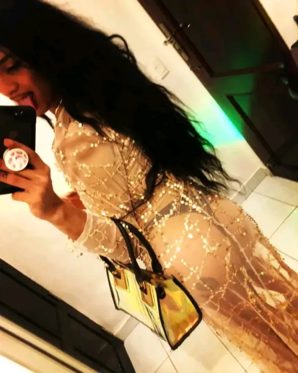 Daniela Avatar Bg