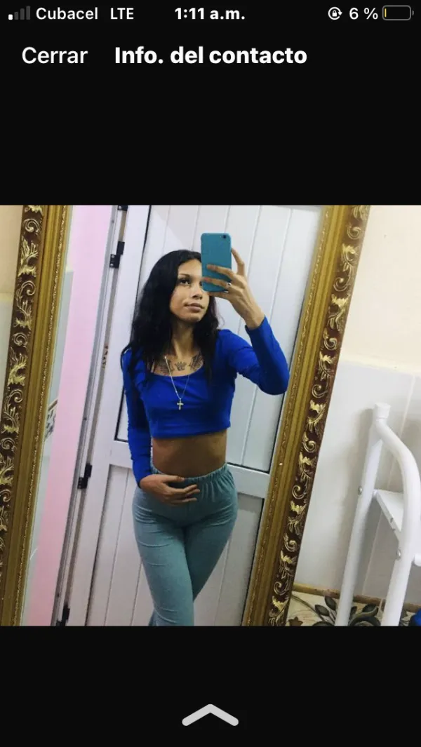 Laura Avatar Bg