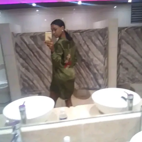 Monik Avatar Bg