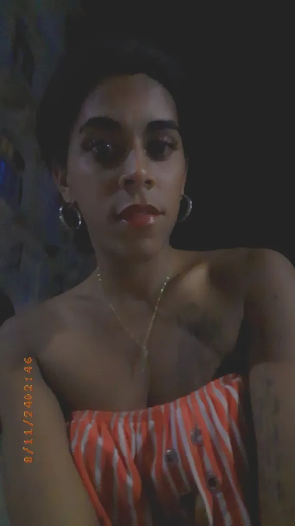 Susana Avatar Bg