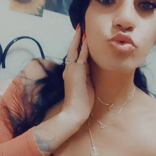 Yesica Lopes Avatar Bg