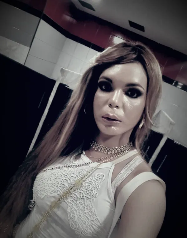 La Ochuncita Avatar Bg