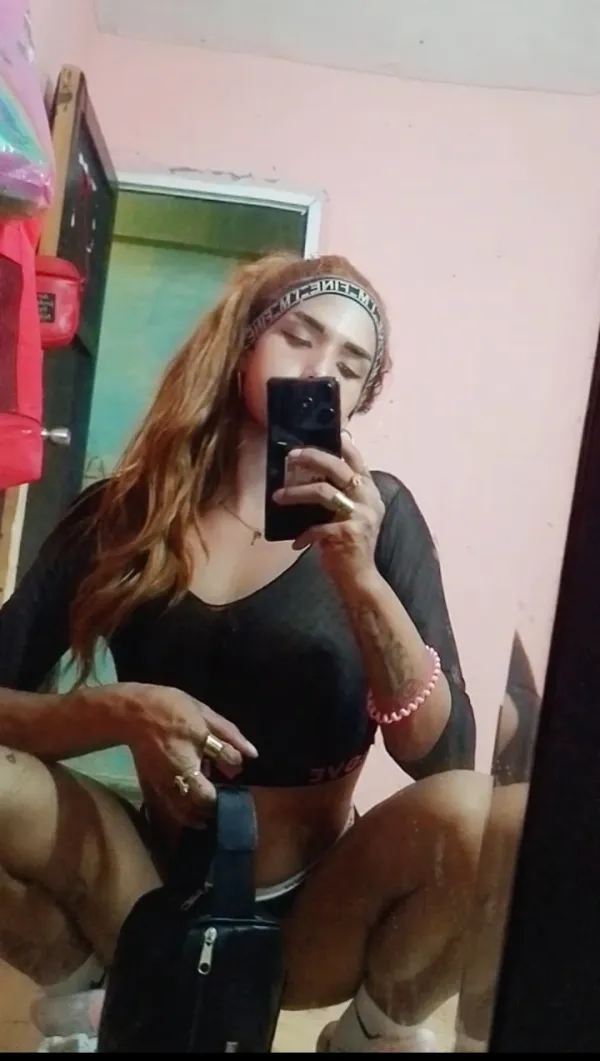 Vanesa Souza Avatar Bg