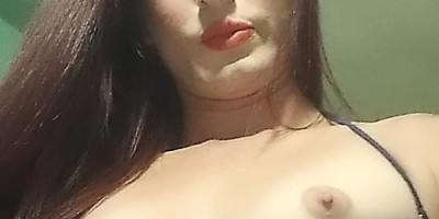 Chica trans escort versatil peliroja con buen culo pinga rica