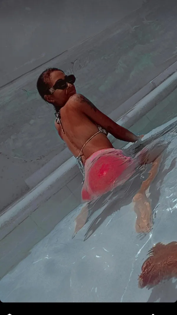 Yaima Avatar Bg