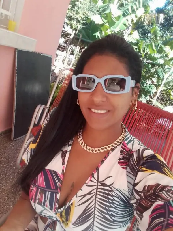 Tu Mulatica Avatar Bg