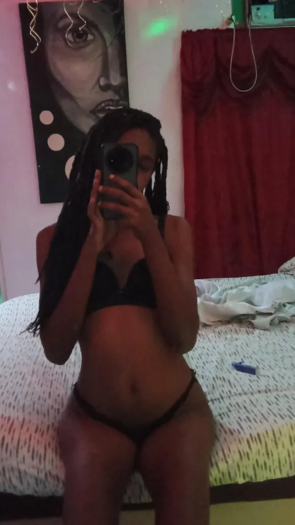 Dayana Avatar Bg