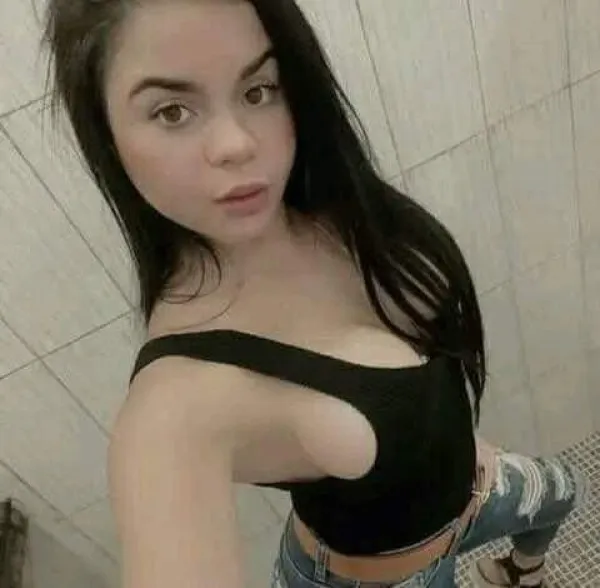 Yeslin Gonzalez Avatar Bg