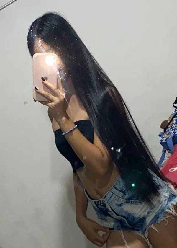 Xiomara Avatar Bg