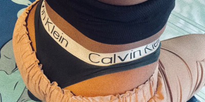 Cubana sexy disponible para ti . Morenita caramelo escríbeme y ven para que disfrutes conmigo