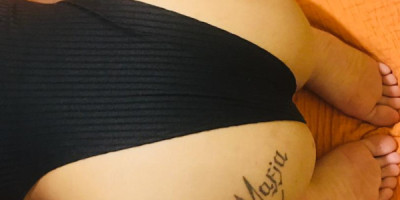Chica scort blanquita con todo paradito ya saben