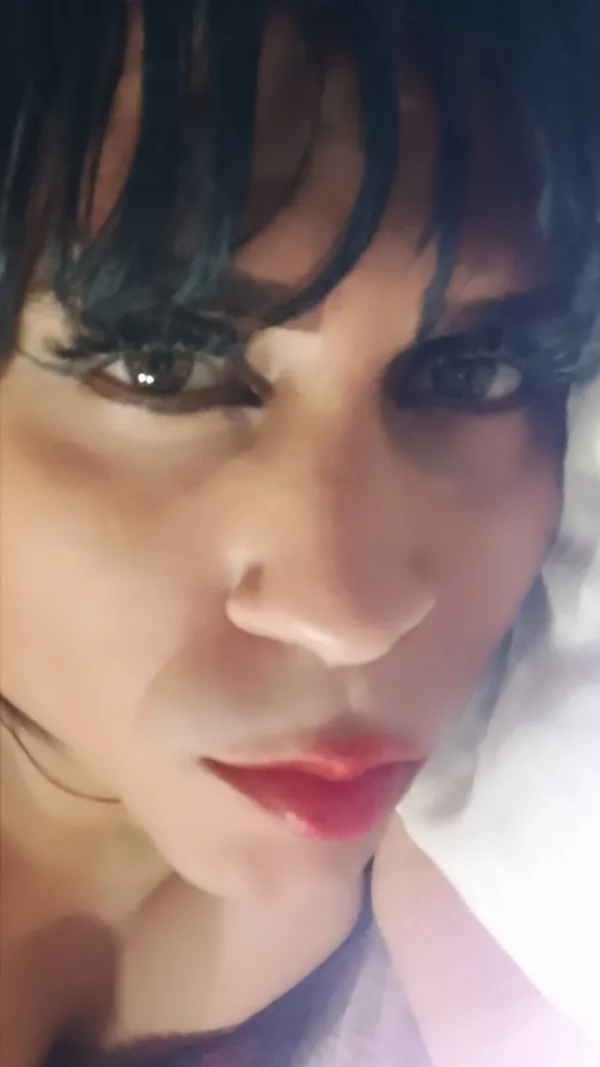 Lizandra Avatar Bg