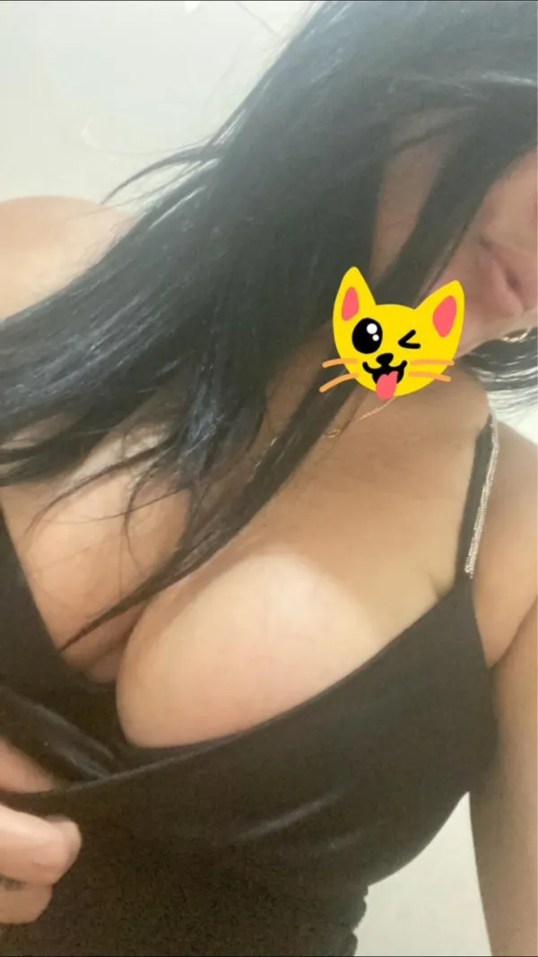 Lola Avatar Bg