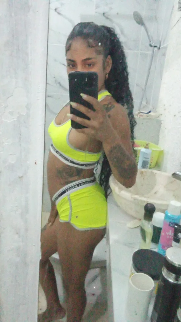 Briana Avatar Bg
