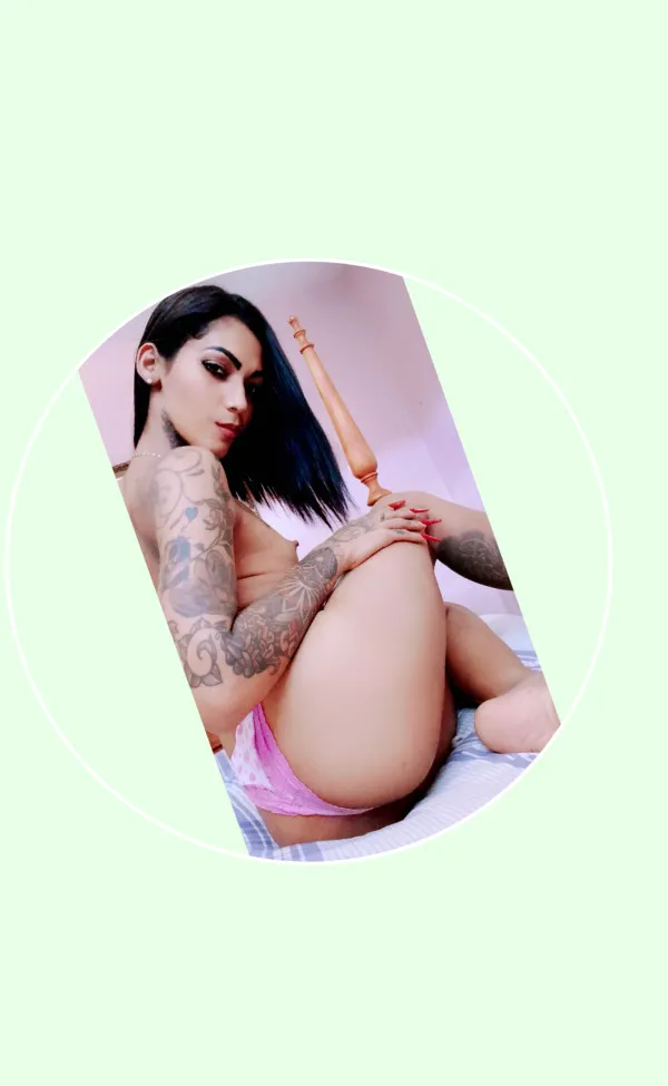 Nicole Avatar Bg