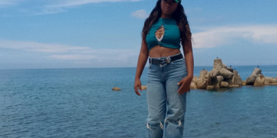 Soy una chica empoderada sexi loca divertida amorosa seductora coqueta