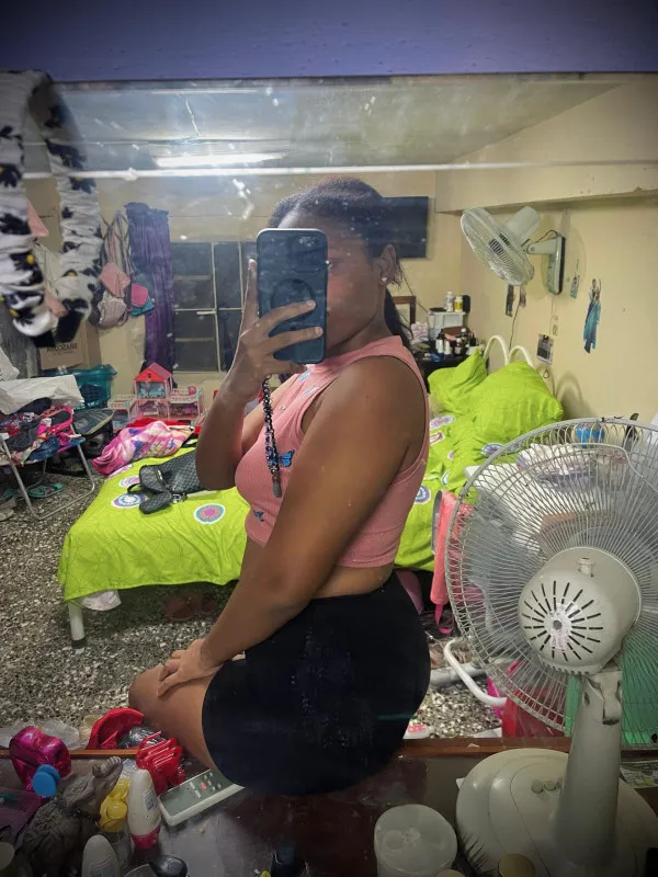 Rocío Avatar Bg
