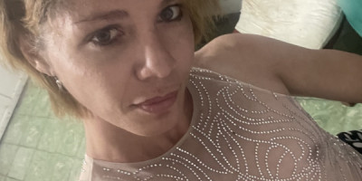 China trans joven delgada y sexy busca relación