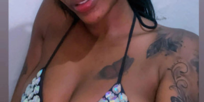 Morena sexy para pasarla super rico vivir de locura placer y vivir la vida y pasarla rico ven