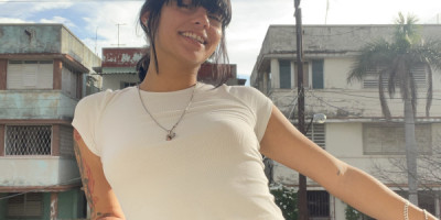 Curvas fuego y actitud que descontrola mucho