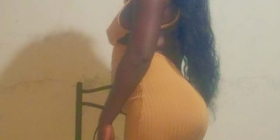 Chica busca chico extranjero para satifarcerlo sexualmente