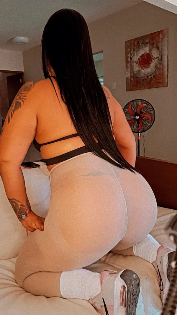 Emma Duque Avatar Bg