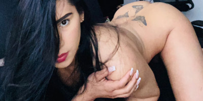 Paulina Mian la más hermosa y discreta de la isla lista para ti a