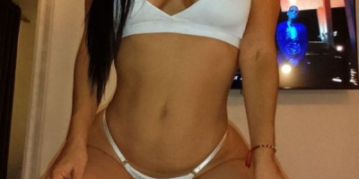 Julieta rica colombiana recién llegada a Curazao