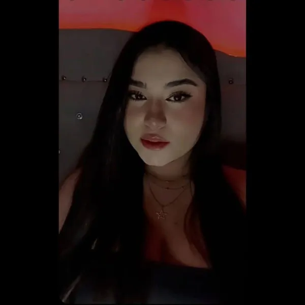 Alejandra Avatar Bg