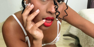 Chica joven Colombiana carismatica y sexy