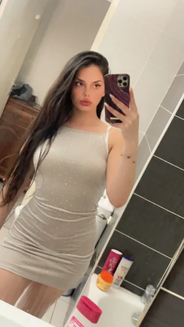 Karina Avatar Bg