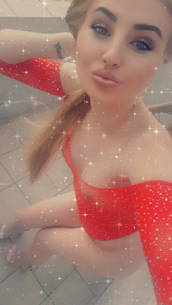 Alina Avatar Bg