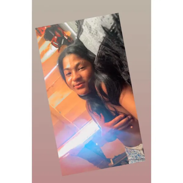 Chiquita Y China Avatar Bg