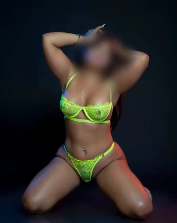 Alana Avatar Bg