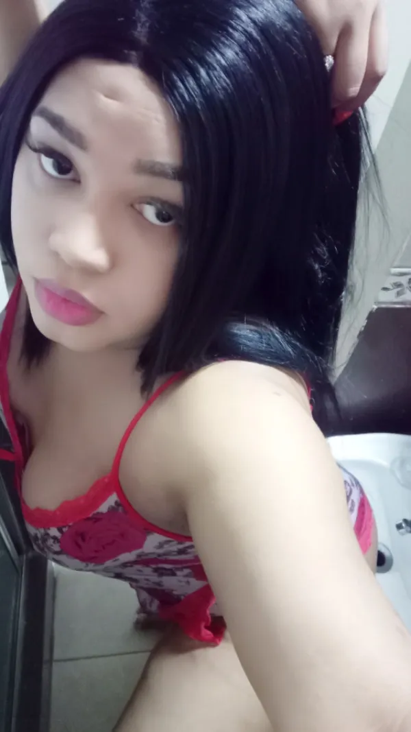 Viviana Avatar Bg